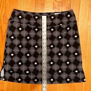 Golftini Black and White Patterned Golf Skort